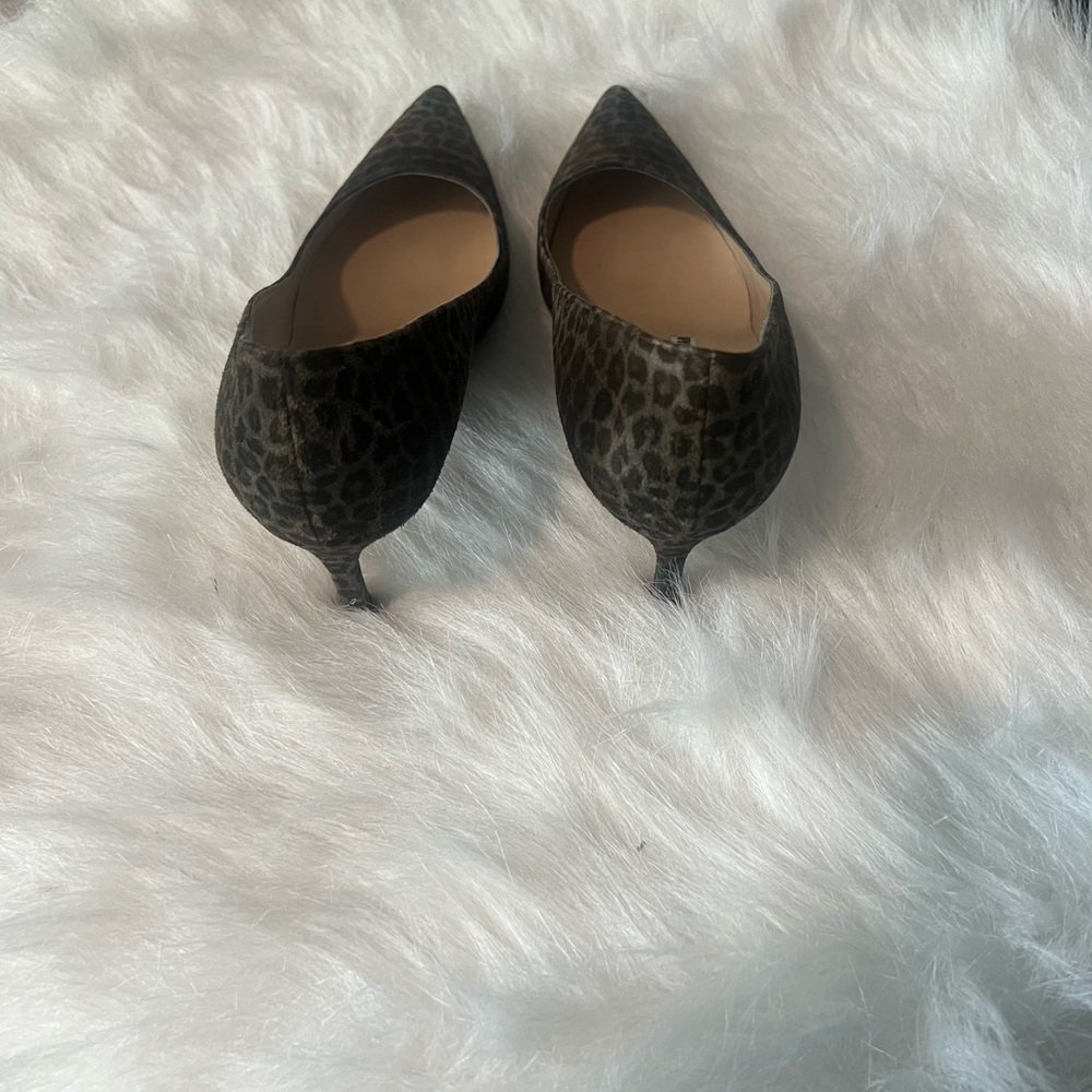 Manolo Blahnik Leopard Print Suede Size 37 Pointed Toe Heels - Picture 6 of 15